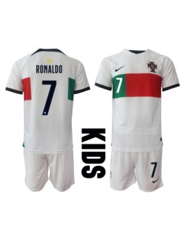Billige Portugal Cristiano Ronaldo #7 Bortedraktsett Barn VM 2022 Kortermet (+ Korte bukser)